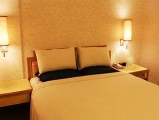 Asia Emperor Hotel Tainan Esterno foto